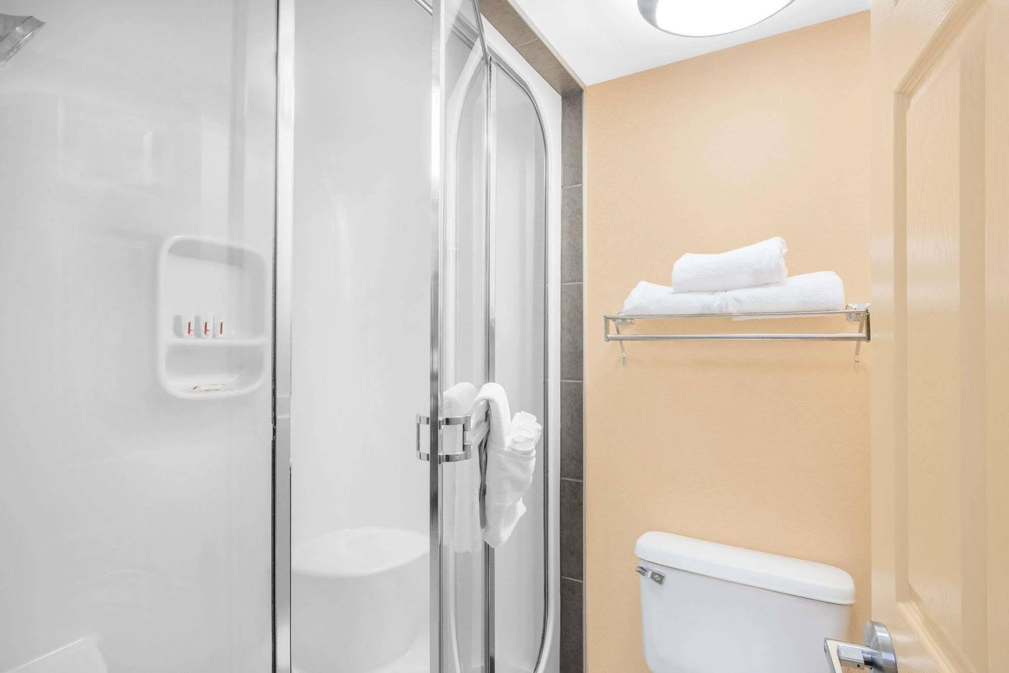 Best Western Plus West Edmonton Esterno foto