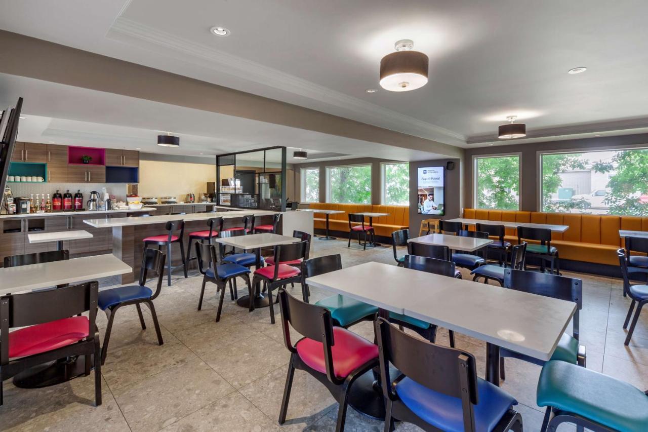 Best Western Plus West Edmonton Esterno foto