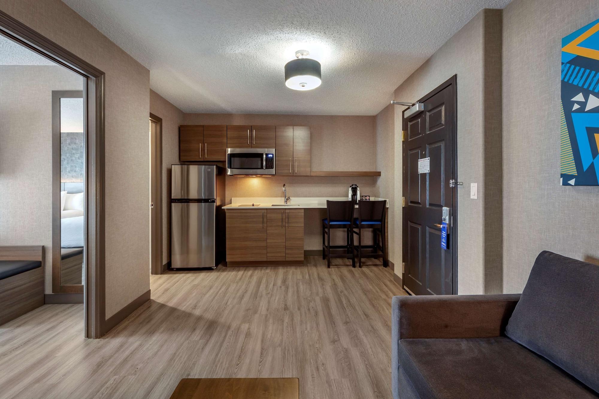 Best Western Plus West Edmonton Esterno foto